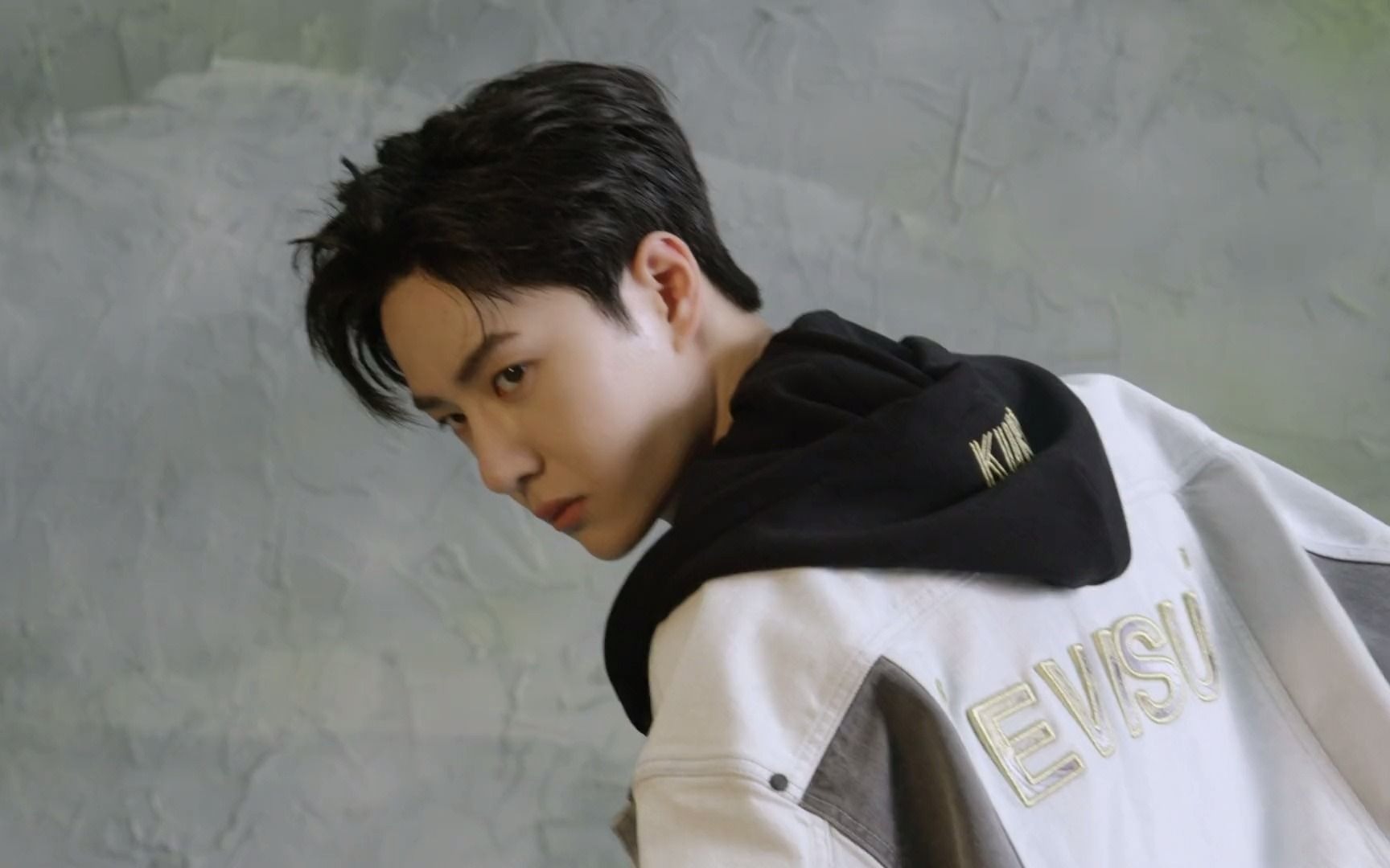 王一博20210115evisu微信公众号更新视频一则