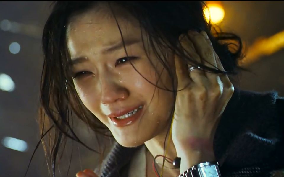 电影美女莫名的被关进小黑屋当她知道真相后一切都晚了