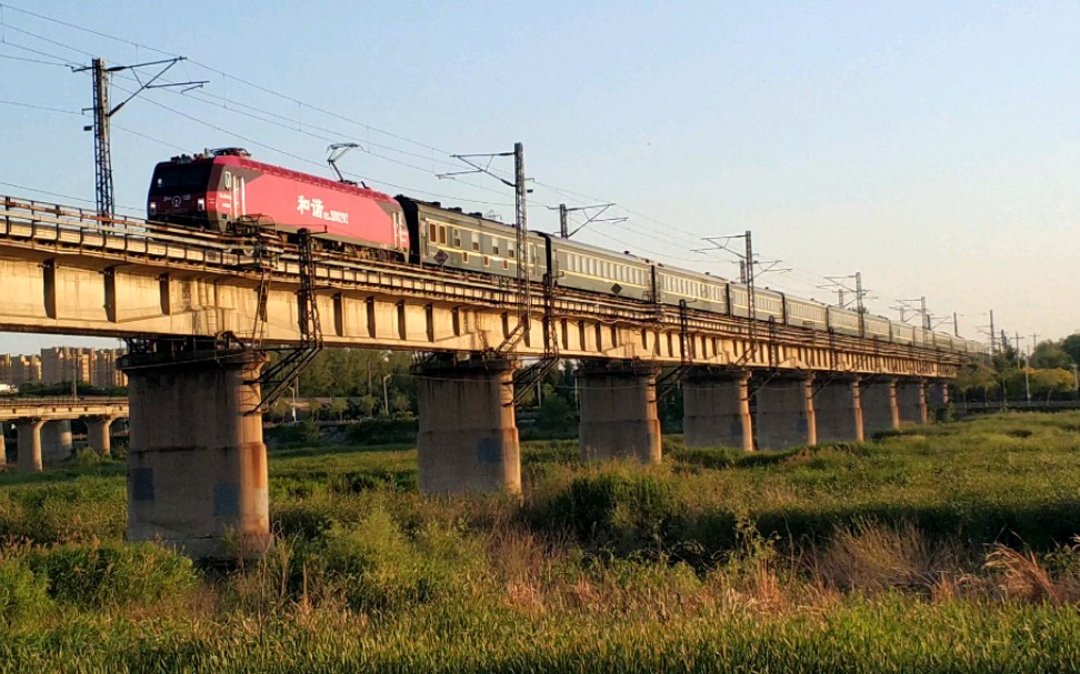 【沈山线】 k1533次天津至乌兰浩特通过小凌河大桥_哔哩哔哩_bilibili