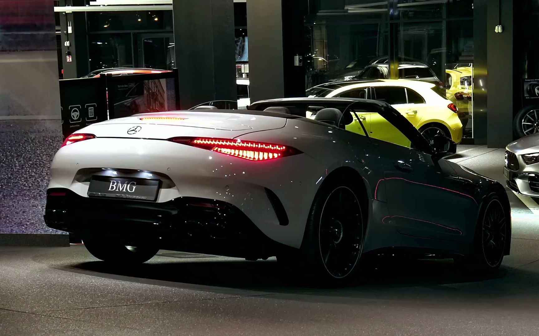 奔驰amg r232 sl级 amg sl63 2023款 沉浸式体验