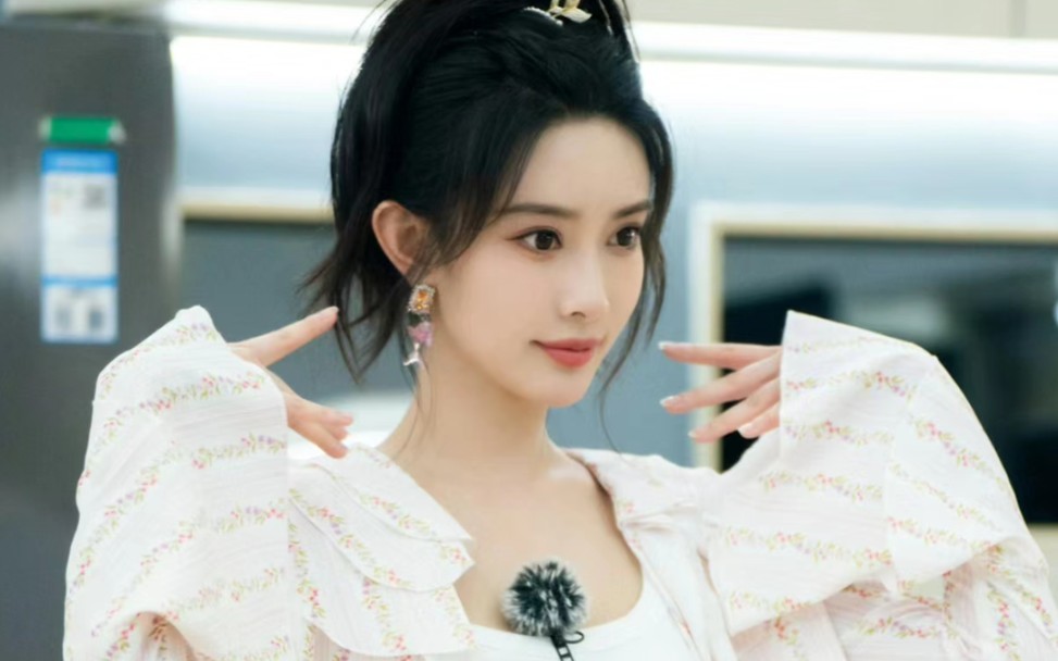 人间百灵鸟孟子义唱歌 很喜欢孟姐的钝感力