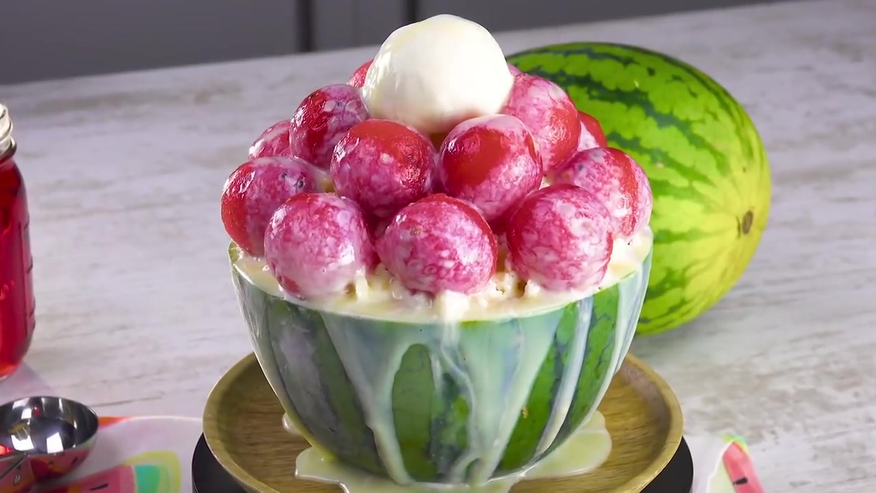 【Вкусноедело】两种西瓜冰淇淋甜品的做法,俄罗斯式的网