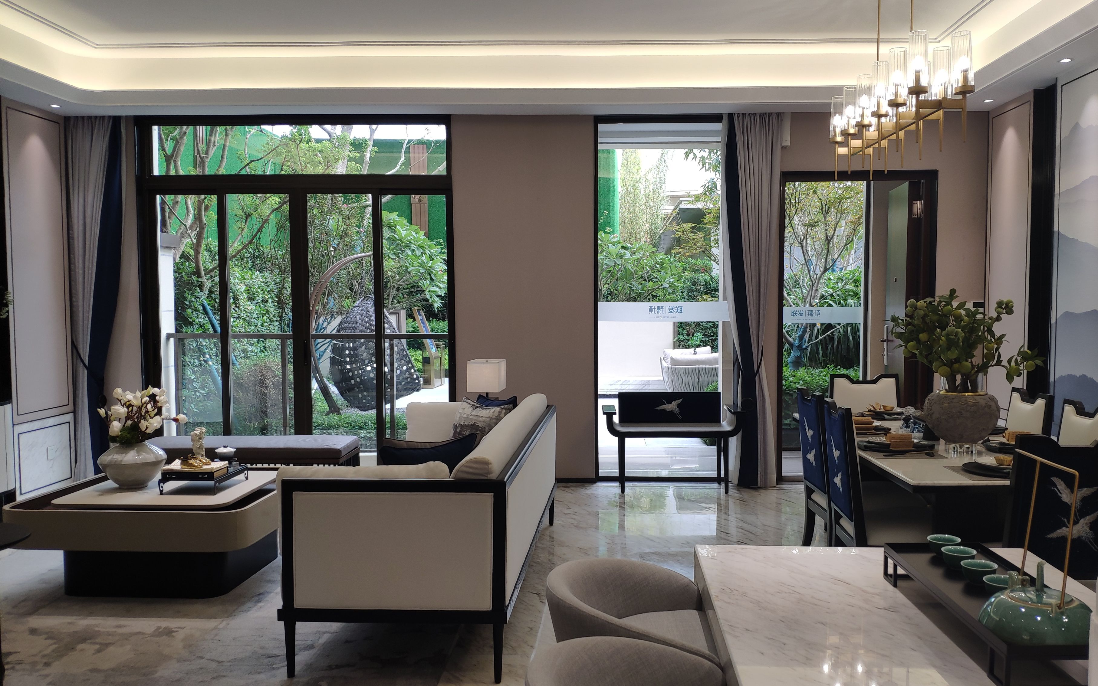 146复式楼洋房,前后花园80平方,花220万居住值不值 #豪宅