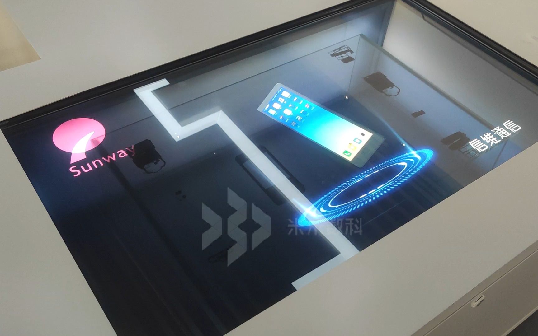 液晶透明展示柜触摸互动透明屏多媒体全息展示