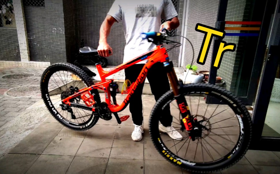 硬尾跟软尾的区别