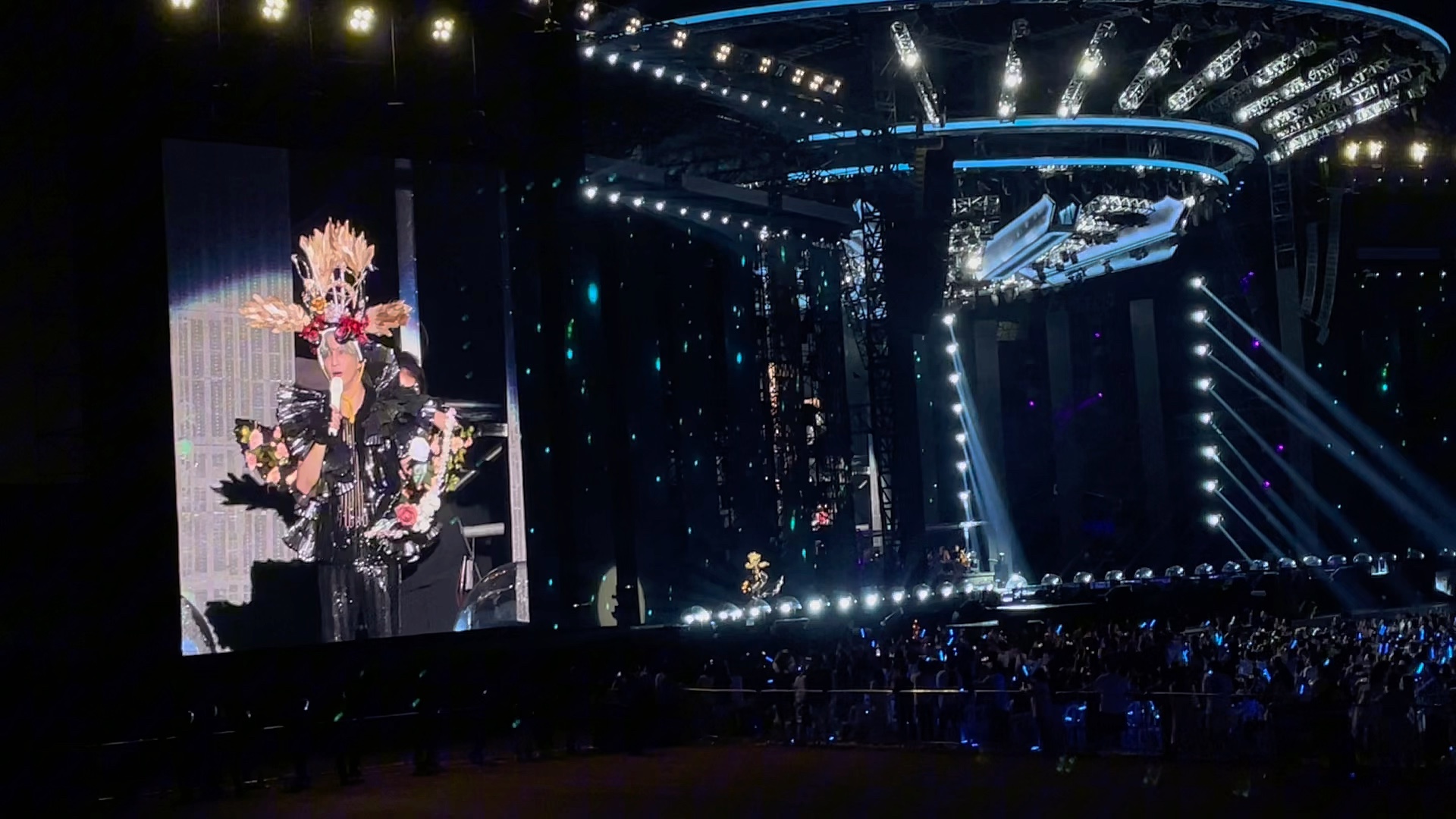 薛之谦 20230916 安可舞台 你还要我怎样 福州限定版 收到礼物啦 互动