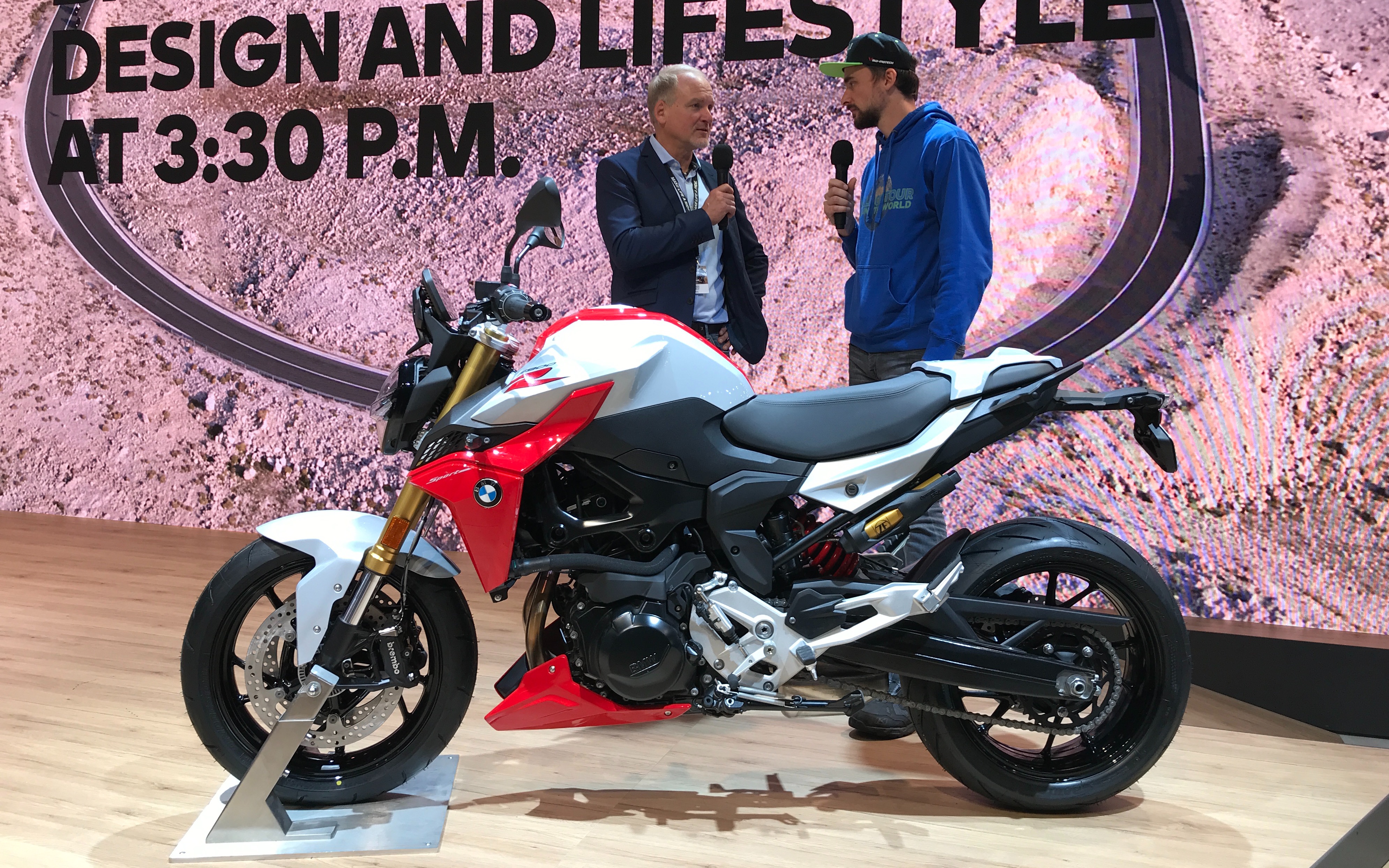 车型实拍 | 宝马新款双缸街车f900r是你的菜吗?