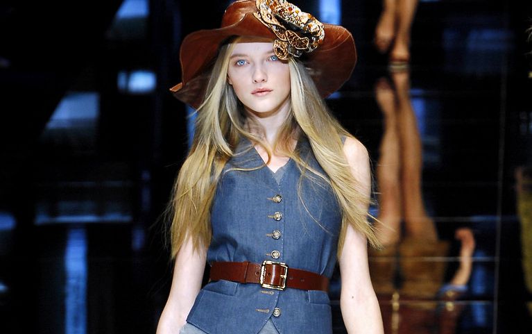 spring summer 2008 用或其他应用扫描二维码 硬币- 点赞 youtube ftv