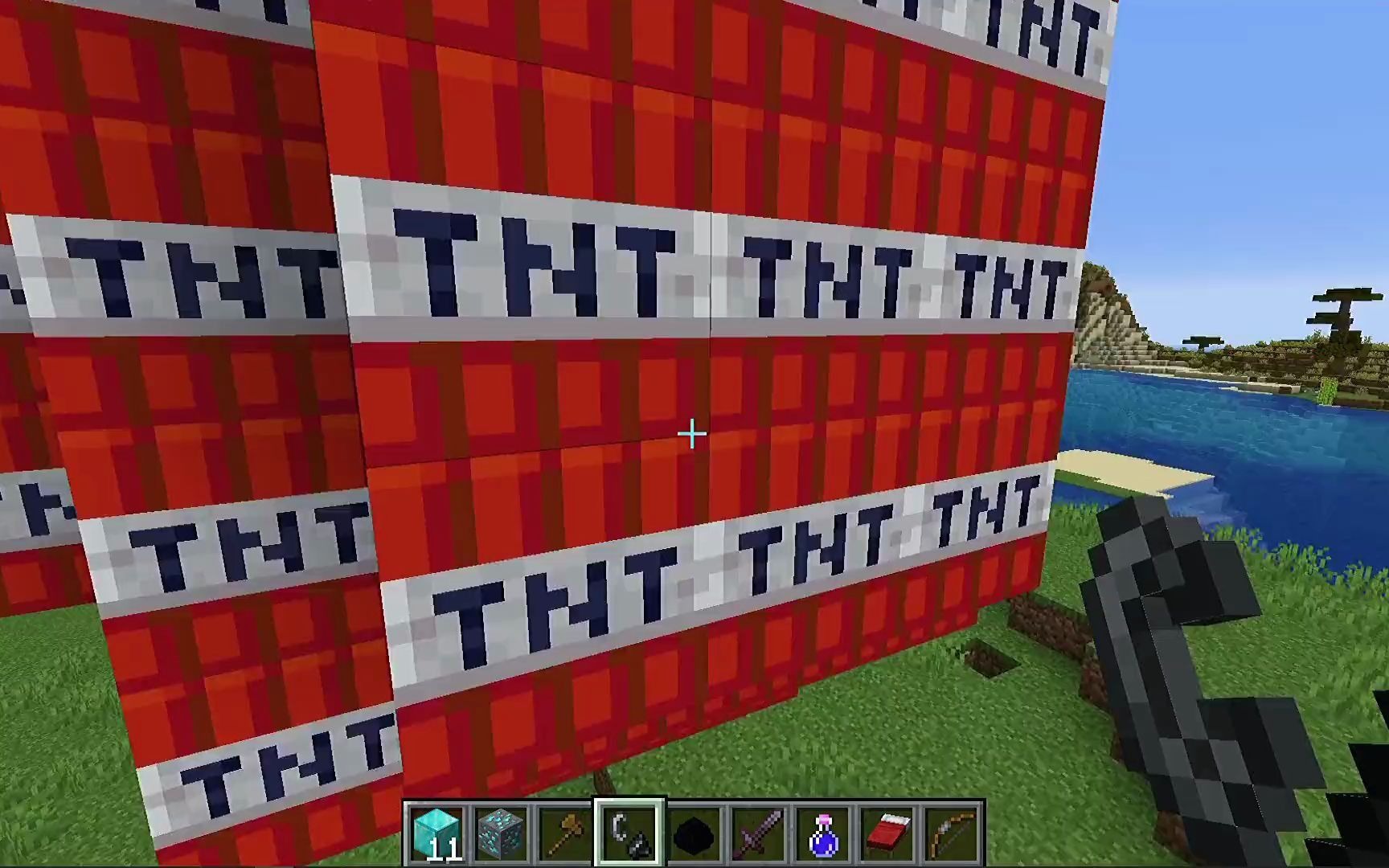 我的世界:在具有真实物理属性的mc中,点燃10万个tnt会怎么样?