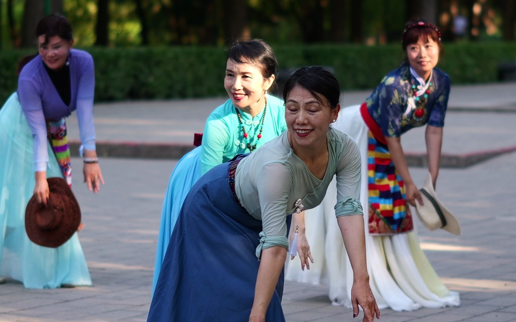 玲珑舞蹈队丁香老师20230709