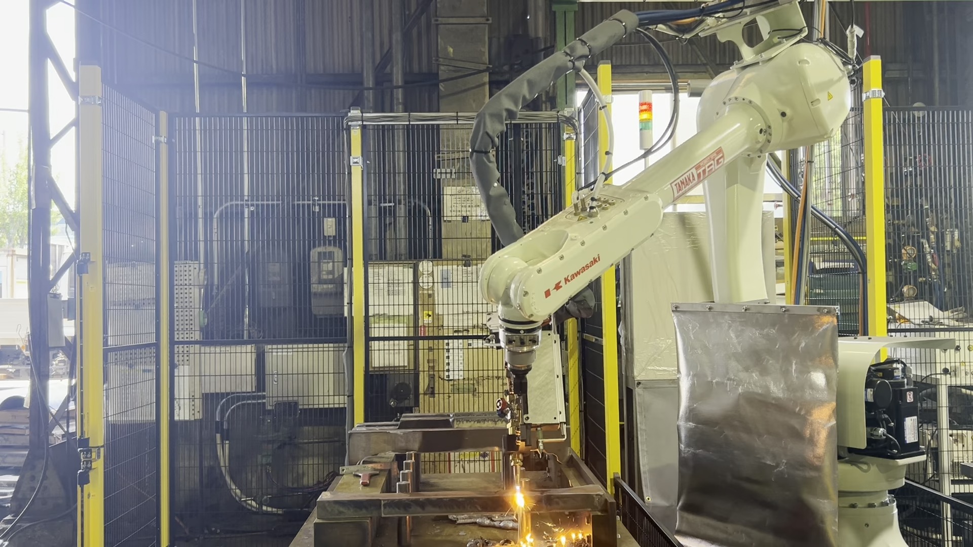 全自动焊接机器人机械手工作站生产线