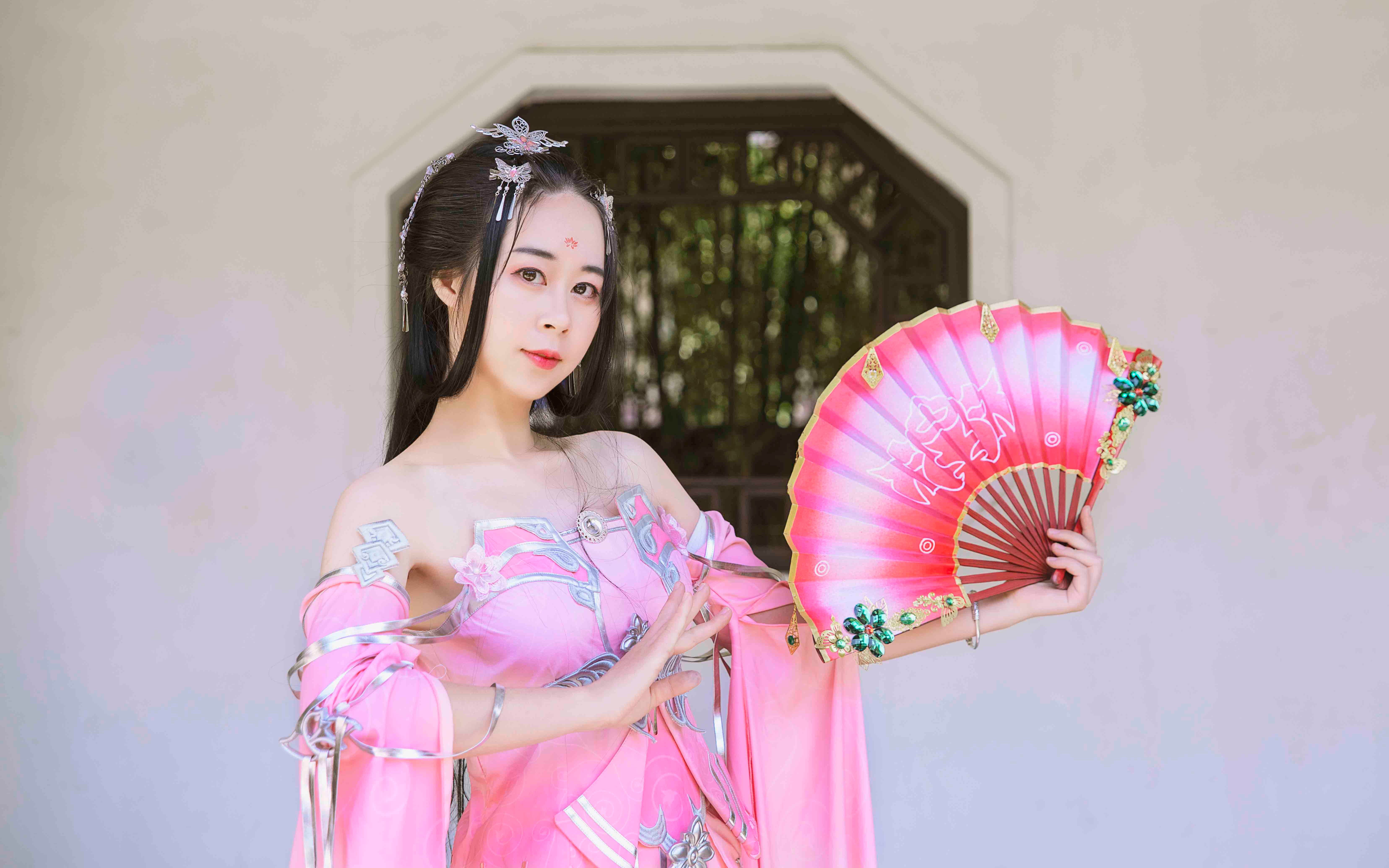 【晚荼】叹云兮——秦风七秀cos静态视频-一个被蝙蝠逼疯的少女