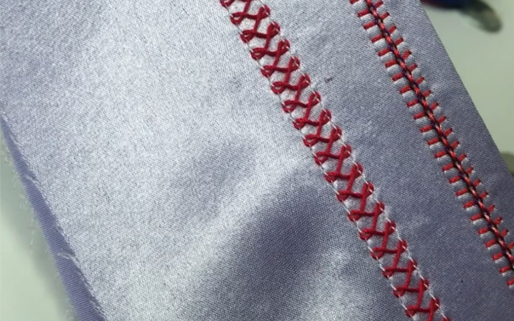 8字花双针花式线迹也叫8字网花车线迹宽度1/4这款工艺可以做明线装饰