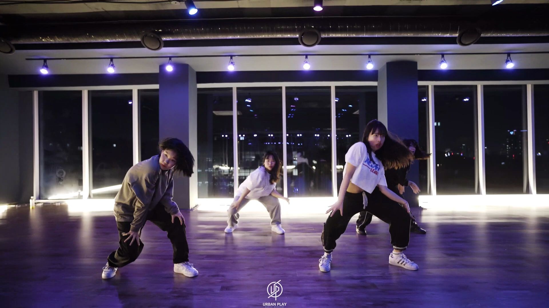 [图]【UrbanPlay】Ri Ye编舞You'll Find A Way - SantiGold