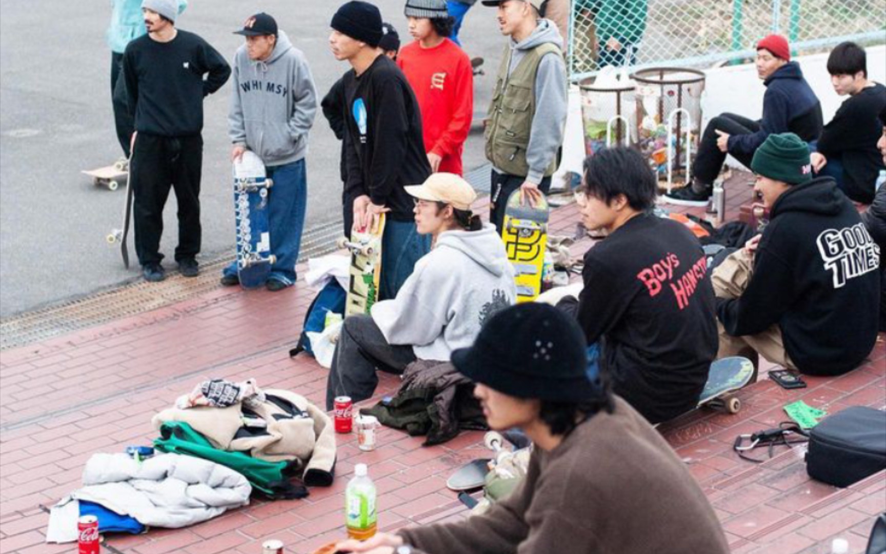 最适合玩滑板也适合穿出门的日常帅气穿搭!