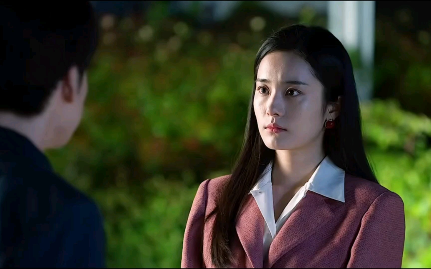 女友嫌弃富豪男友学历低,富豪一番话教虚伪女孩重新做人,分手后杨总