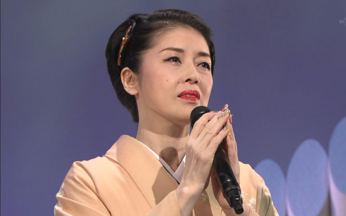 【演歌】藤あや子 - からたちの小径_哔哩哔哩 (゜-゜)つロ 干杯