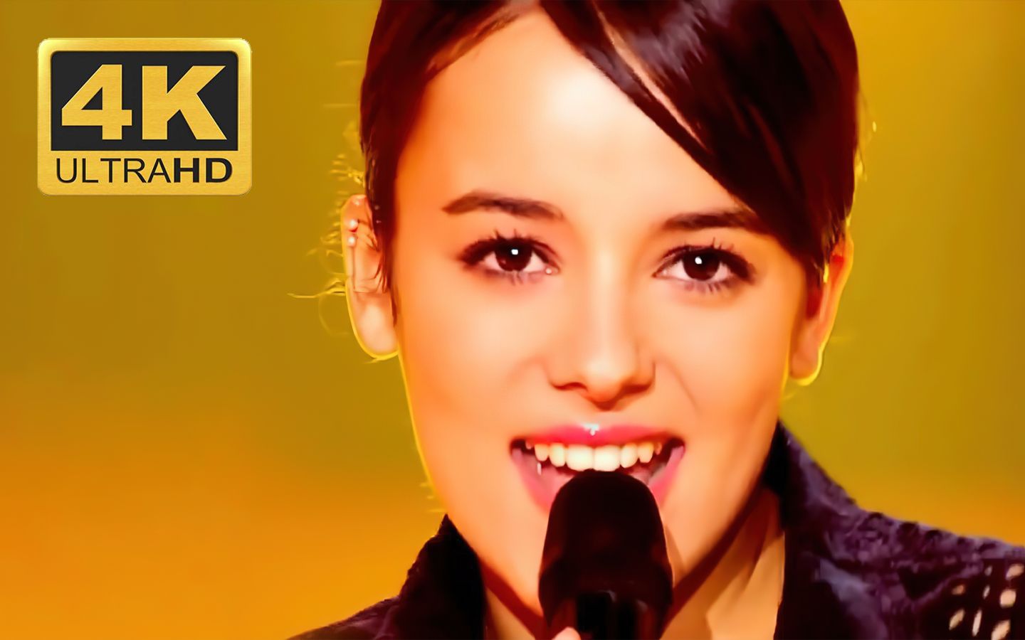 [图]【??】艾莉婕Alizée - La Isla Bonita（美丽的小岛），重温经典歌曲绝美现场