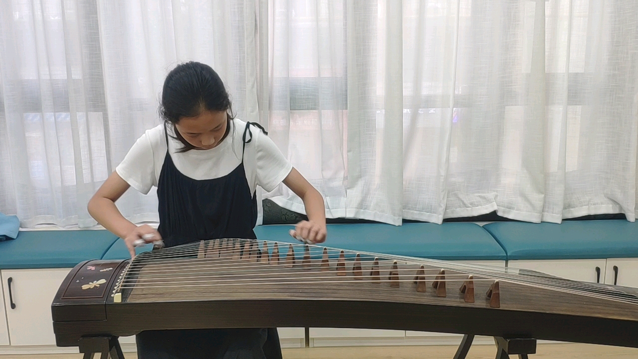 【古筝/学生回课】九级曲目《井冈山上太阳红》演奏:付小冉(11岁)