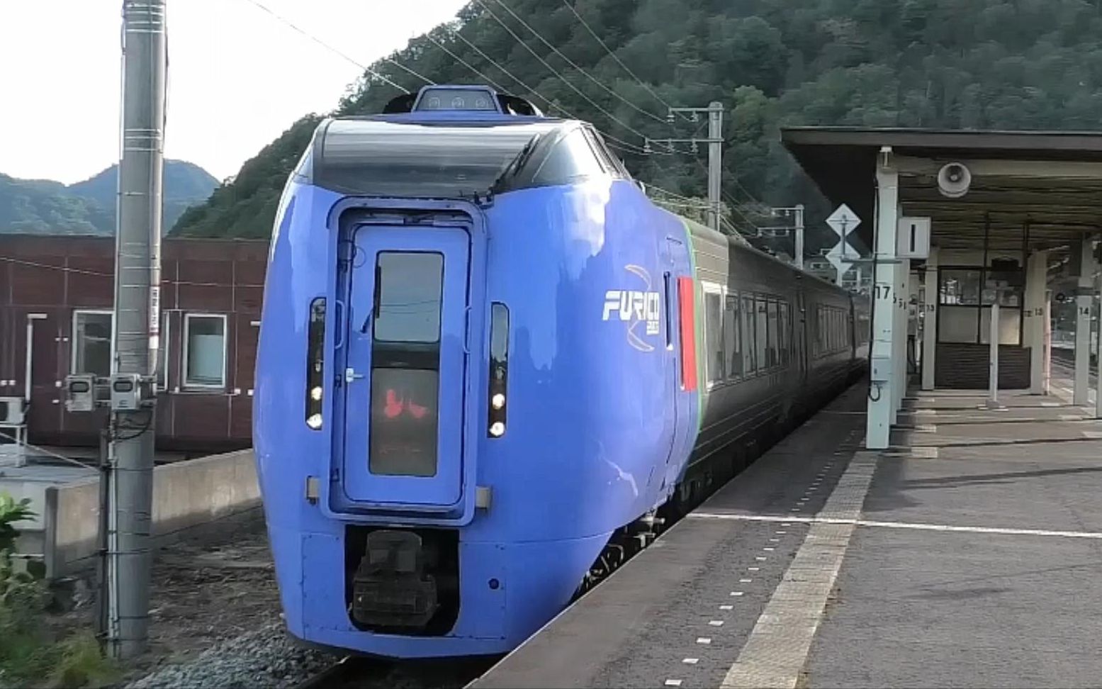 日本铁道jr北海道キハ283系キハ281系キハ261系通过