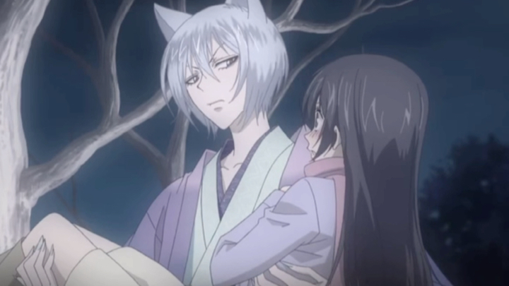 听说只有接吻才能缔结神使契约,所以御影也是和巴卫接吻缔结的契约吗?