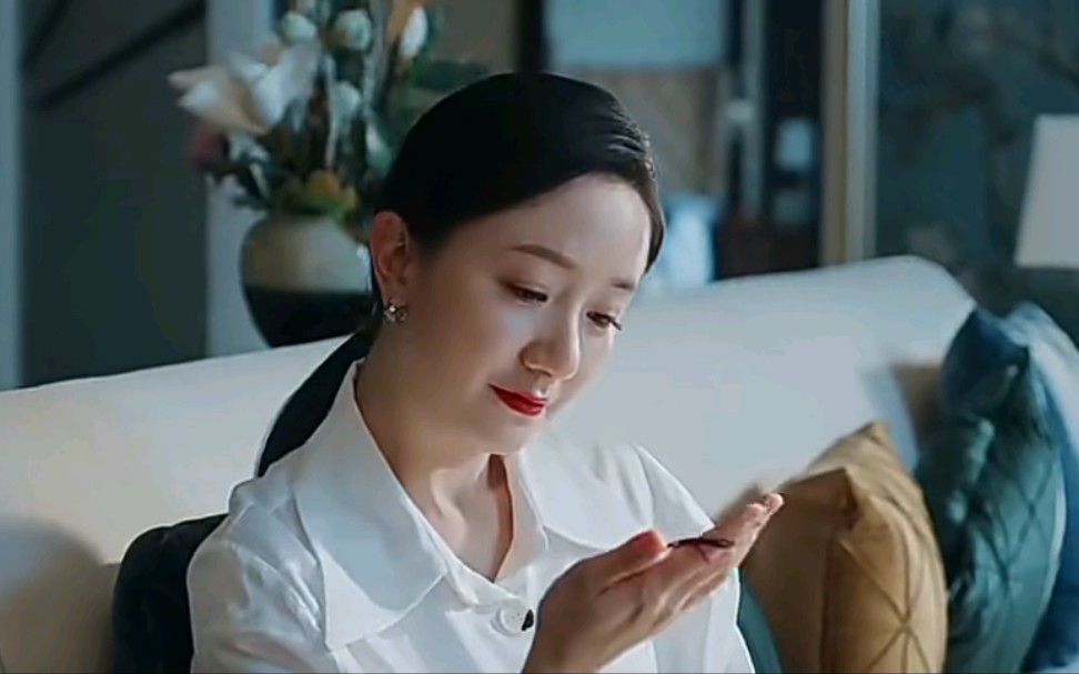05电话中的她