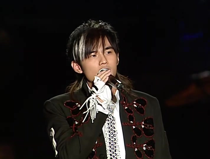 2004周杰伦无与伦比演唱会高清片段