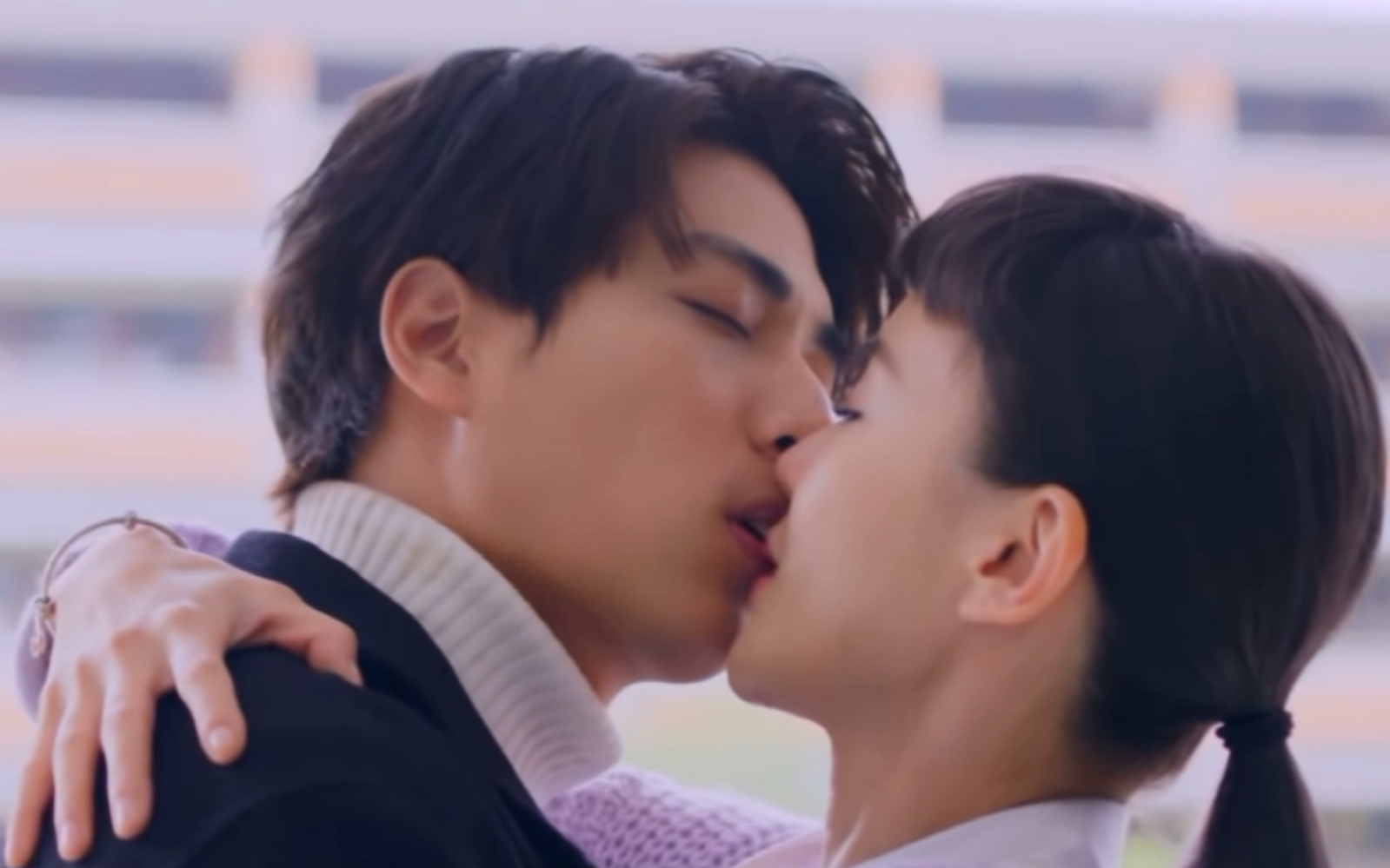 【林子闳吻戏合集】跟女生亲亲的时候,林老板怎么不会亲的亚子……但