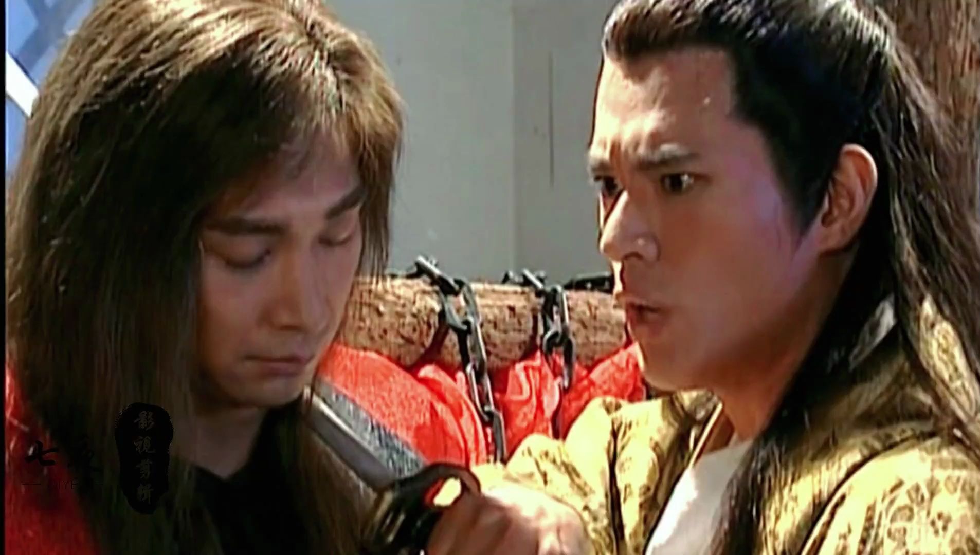 绝心杀死绝天嫁祸给入魔的聂风,颜盈在绝无神的茶里下了剧毒!