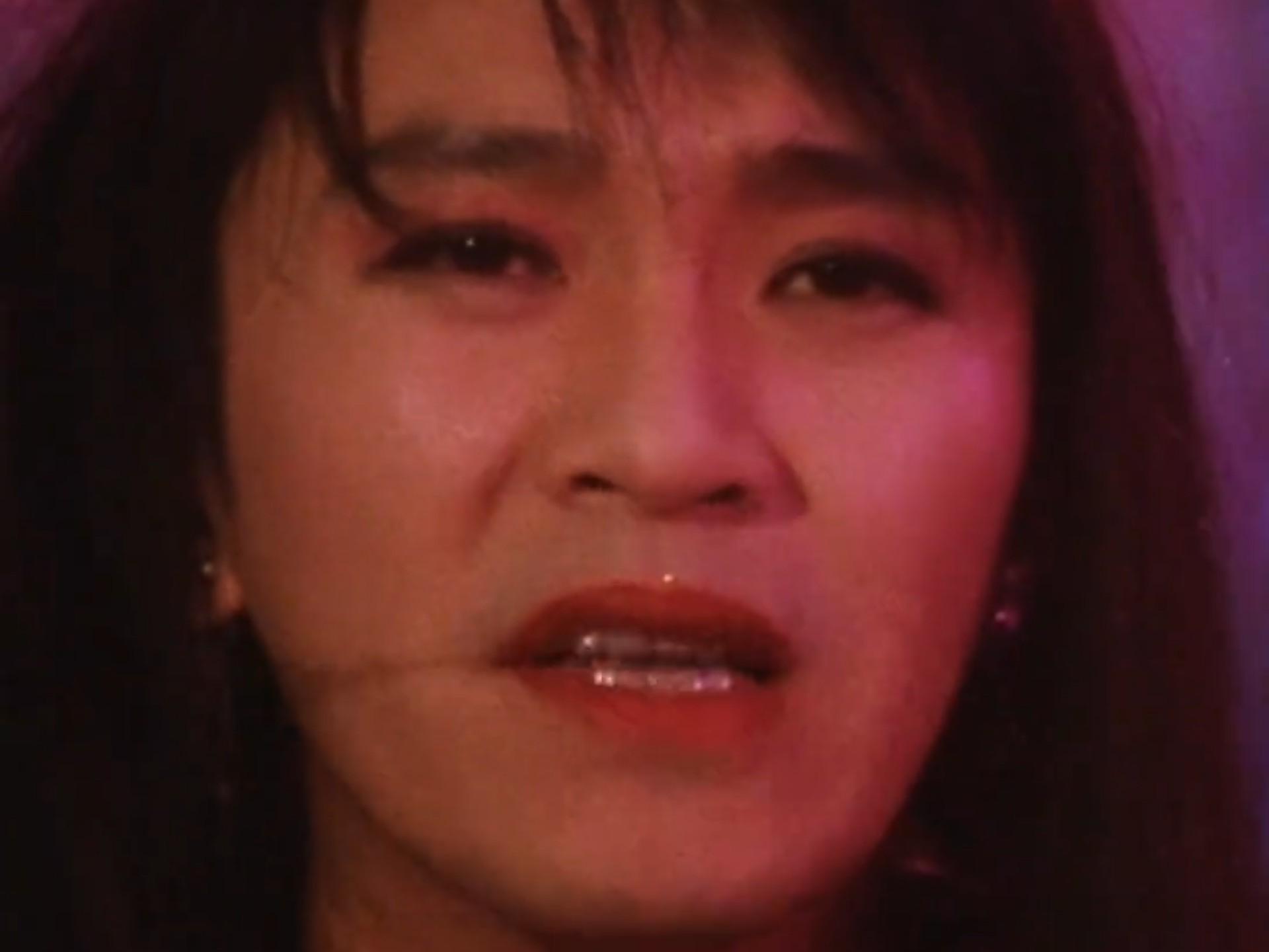 星爷扮女装,都几相当饮得杯落嘅,这形容