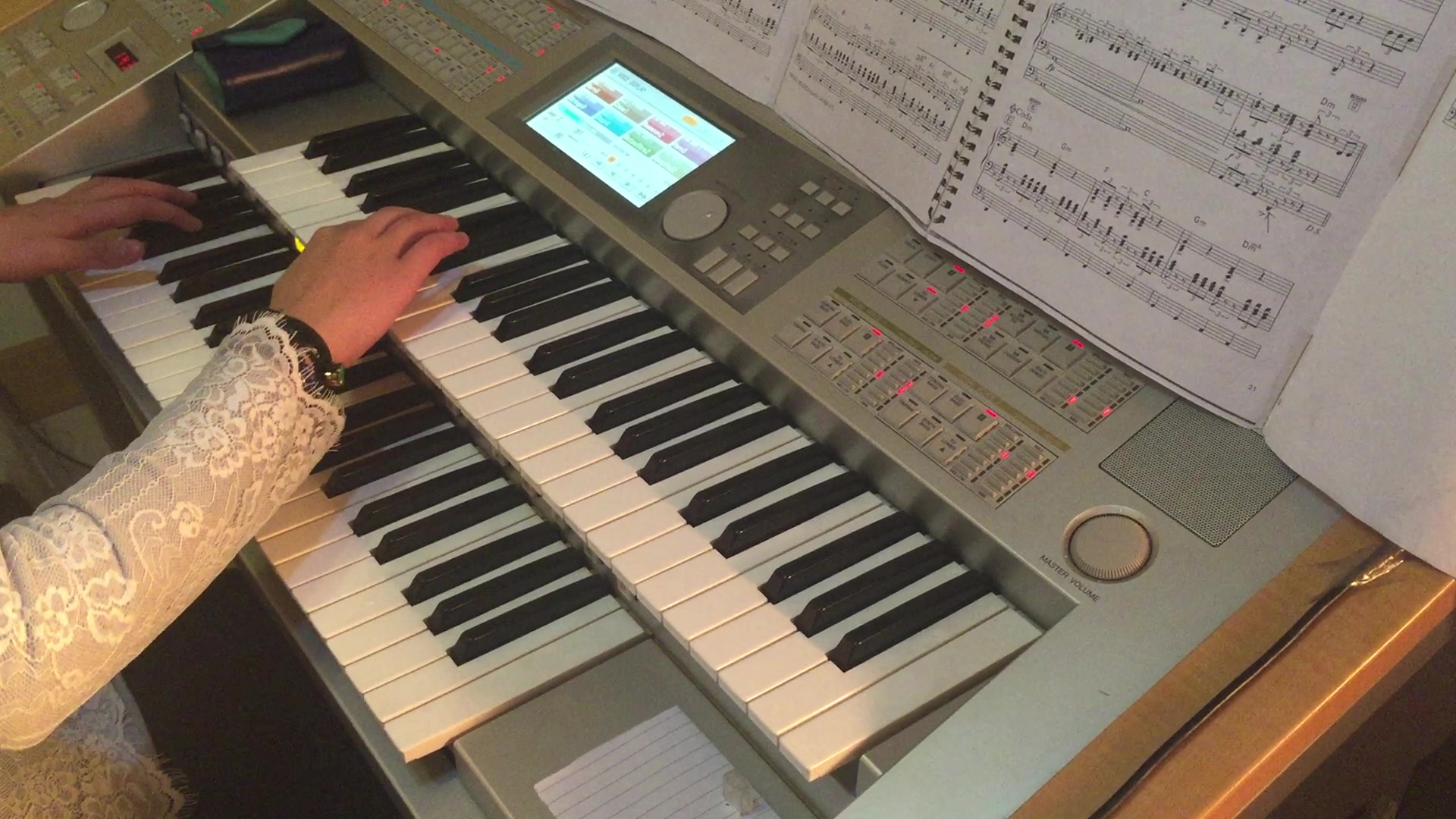 he`s a pirate 加勒比海盗【双排键】