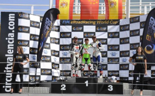 [中国赛车也很diao]2013年世界电动摩托车赛eRoadRacing World Cup(如今motoE前身)瓦伦西亚站集锦哔哩哔哩bilibili