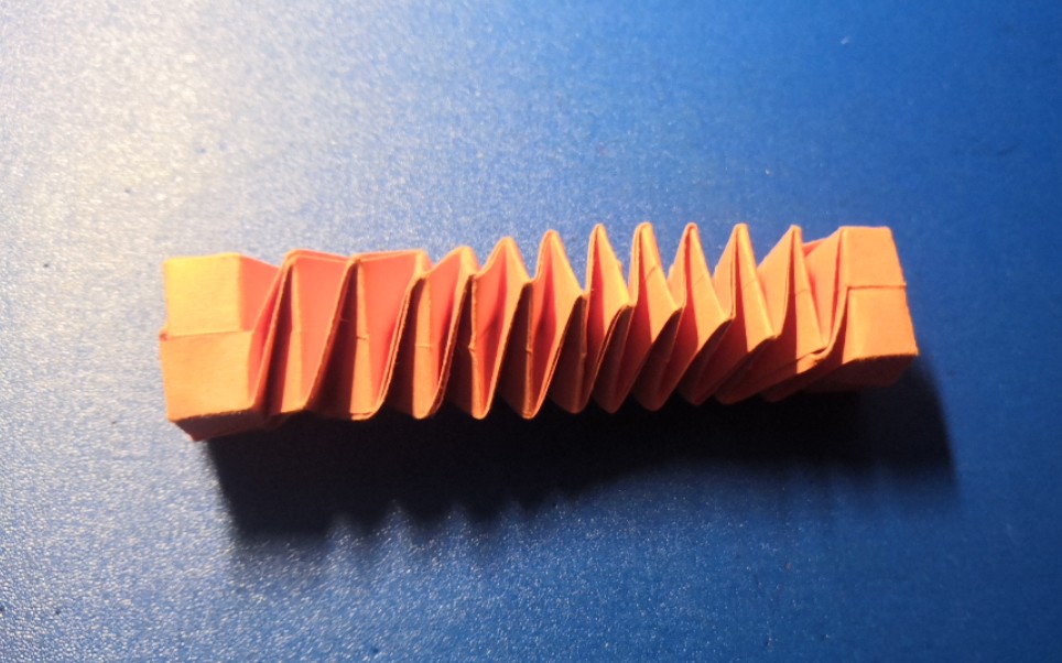 [折纸教程] 之 手风琴的折法 (3)