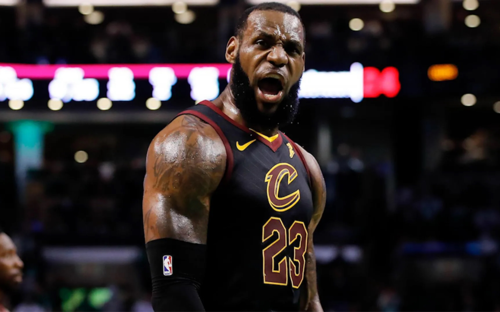 瞧瞧,这才叫全力詹