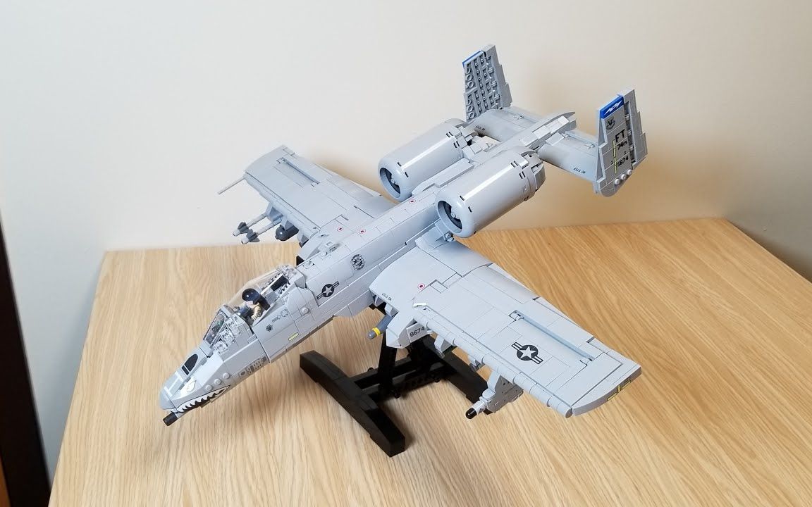【brick veteran】lego a-10 warthog - brick veteran custom lego