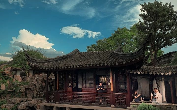 濯缨水阁 沧浪之水清兮 可以濯吾缨 此处花光水影悠然自乐 躺平苏州