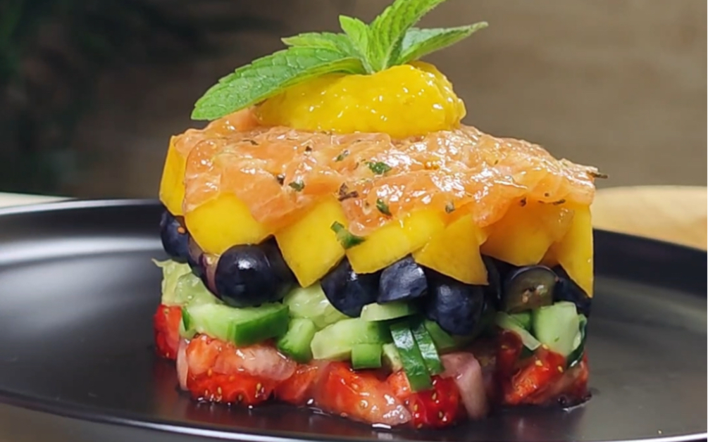 三文鱼塔塔 高颜值低脂沙拉 爽口简单美味