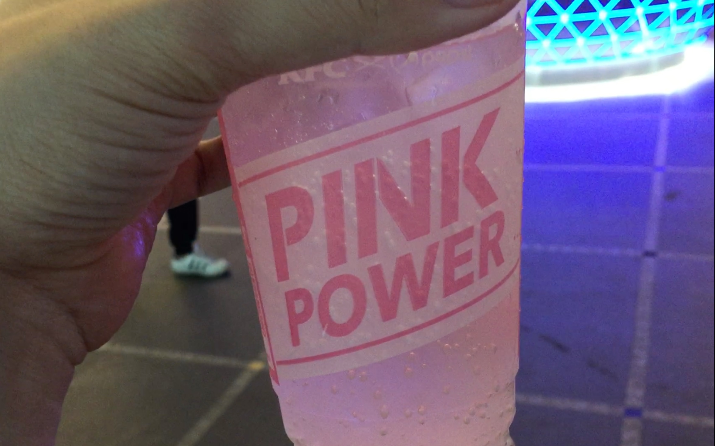 520快乐!kfc【粉红百事可乐】体验报告【小达达】吃遍上海#s03e117