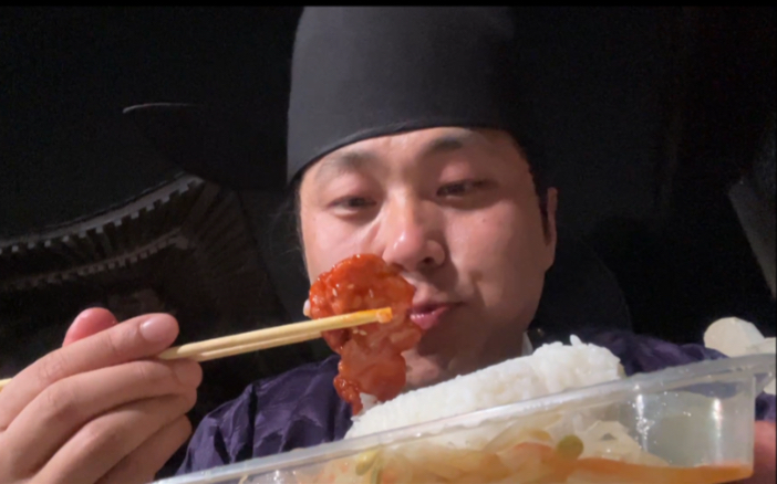 10年老房子翻修…时隔8个月回横店饰演朝廷命官！扣肉盒饭真香！