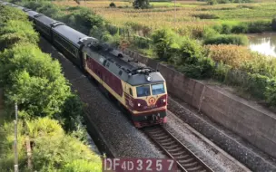 Download Video: 益湛线 · DF4D-3257牵引T82通过益湛线K504+920接近大路铺站