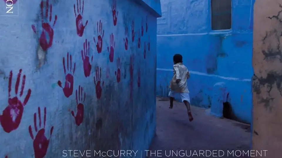 翻书Steve McCurry The Unguarded Moment 史蒂文·麦柯里_哔哩哔