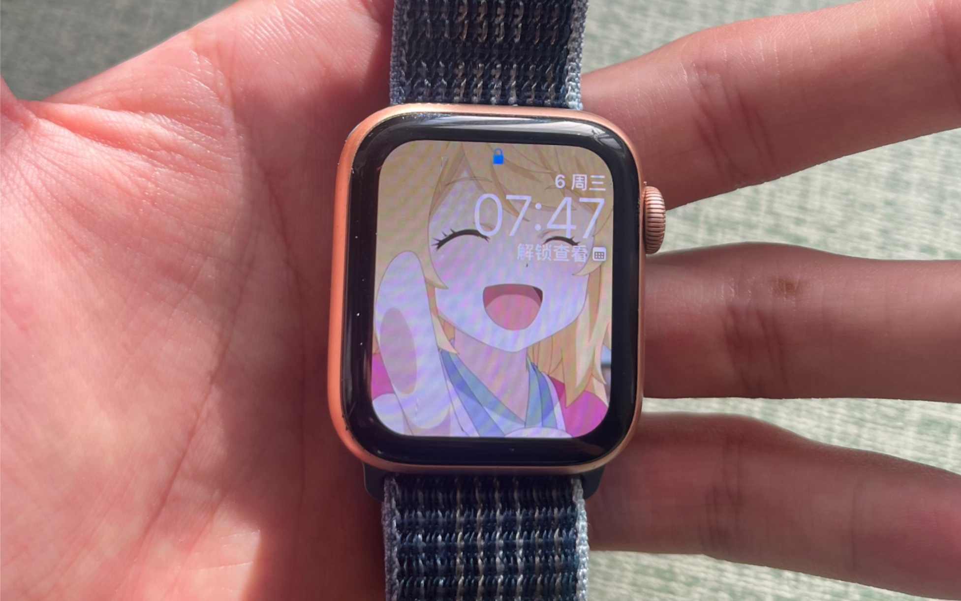 315米入手玫瑰金apple watch s4