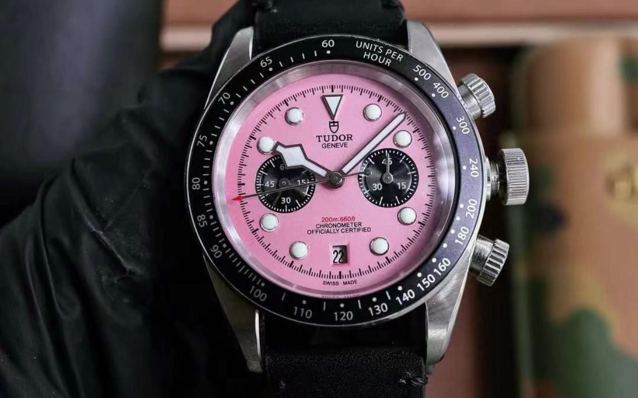 帝舵 tudor 碧湾型系列 搭载全自动机械芯 尺寸:42mm 镀膜玻璃 精钢