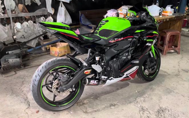 川崎zx-25r改装sc排气喷火声浪