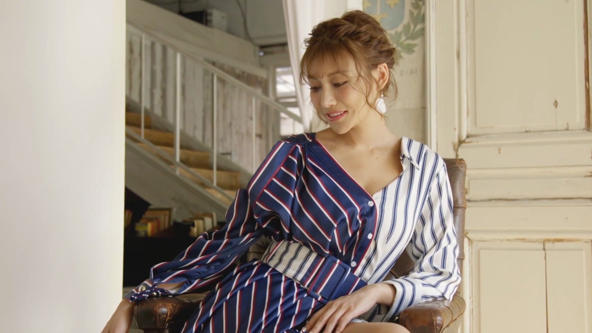 明日花绮罗进来听歌还是看老师