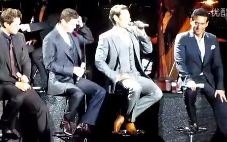 [图]Il Divo [live] Beijing 01.03.2012 - "IL DIVO comedian show" + Crying (Llorando)