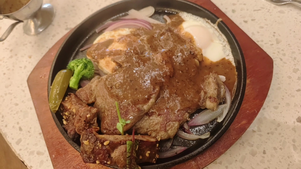 秀玉红茶坊西冷牛排