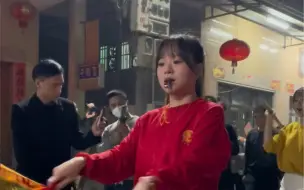 Скачать видео: 贵屿华美女英歌令旗手 #英歌舞 #女子英歌 #又美又飒