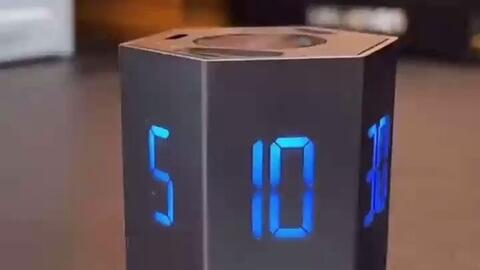 拥有它你将会成为时间管理大师的可能 突然从夏天变成冬天 这几天太冷了啊 赶紧买了格力的电暖气 太暖和了 真棒 哔哩哔哩