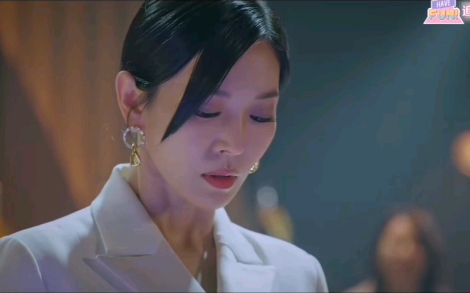 顶楼2千老师又美又霸气美美的穿搭来了6集42套衣服